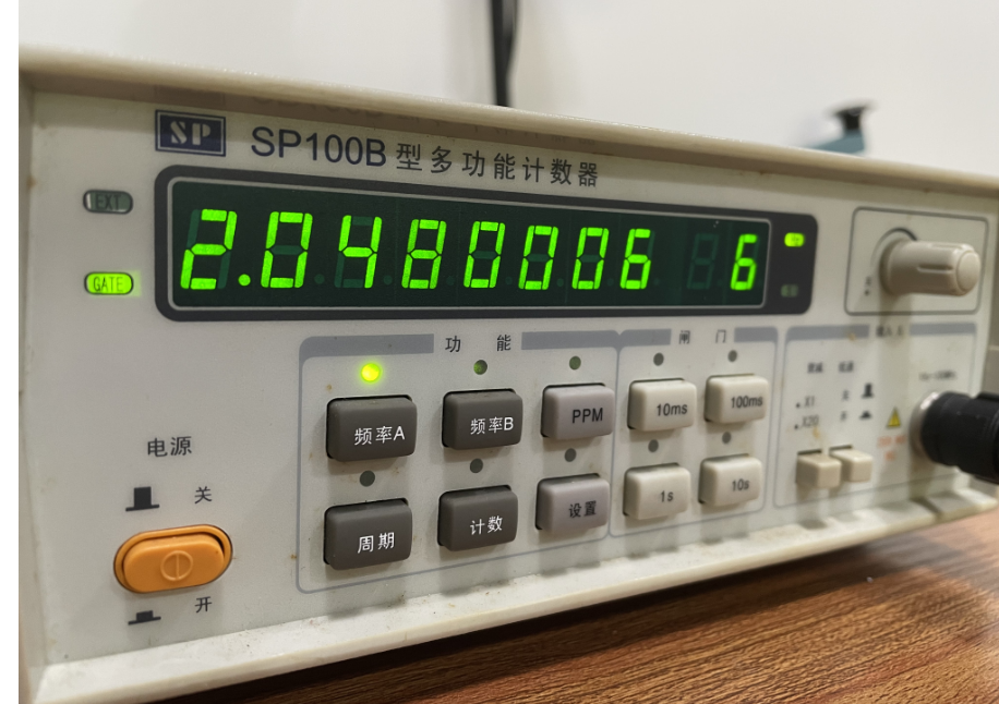 振荡电路的工作原理是什么？为何推荐有源晶振？